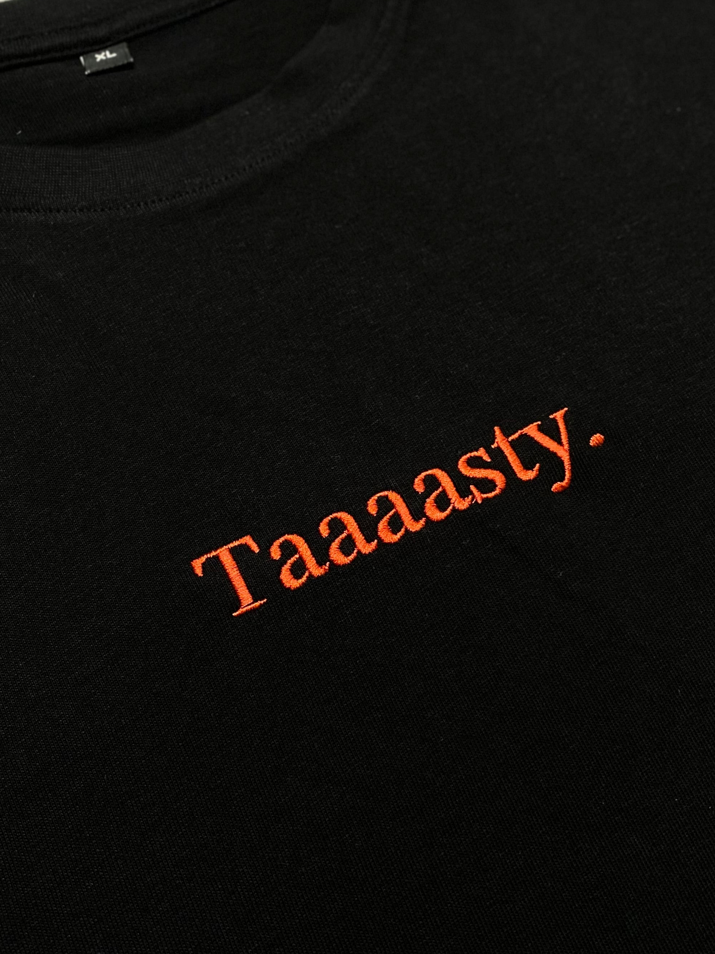 T-SHIRT TAAAASTY - BLACK/RED